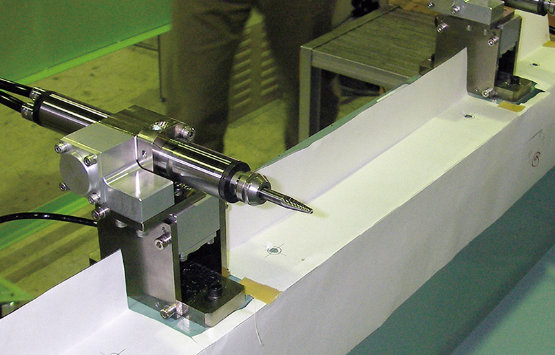 [ Image ] Radial tool head